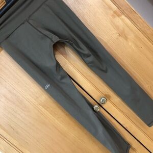 Line Athletic Leggings